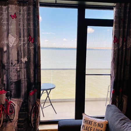 Solid Apartments Mamaia Ngoại thất bức ảnh